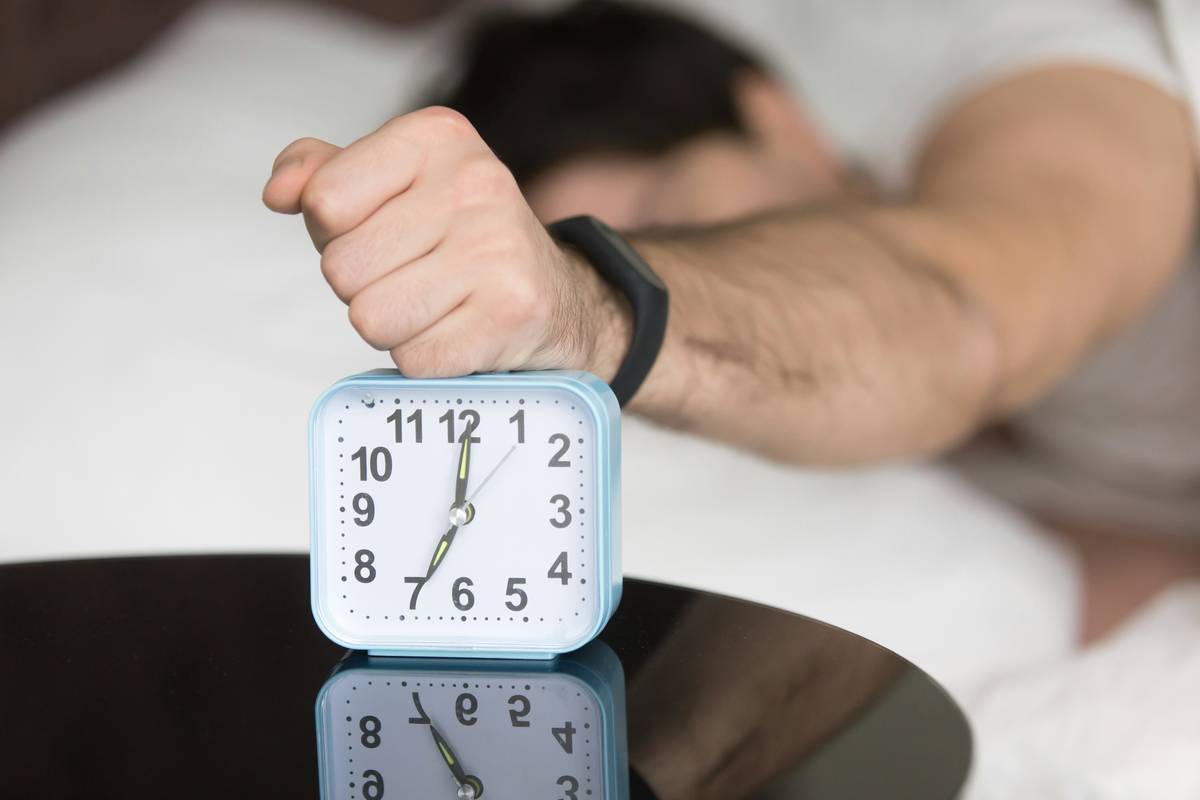 Smart Clock Heart Monitoring: Your Nightstand’s Secret Weapon for Health Awareness